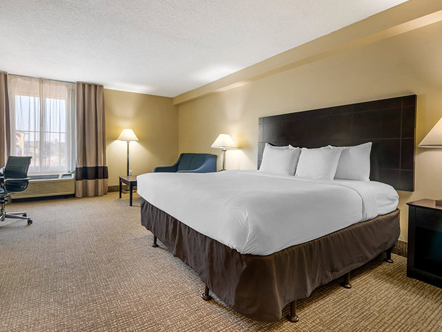 comfort-inn-international_640x480-05