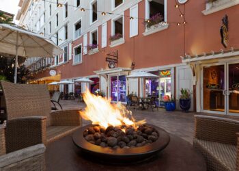 WG Lakes_Village Shopping Center_Fire Pit
